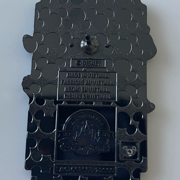 Disney Madam Leota From the Haunted Mansion Pin - NEW - Picture 4 of 4